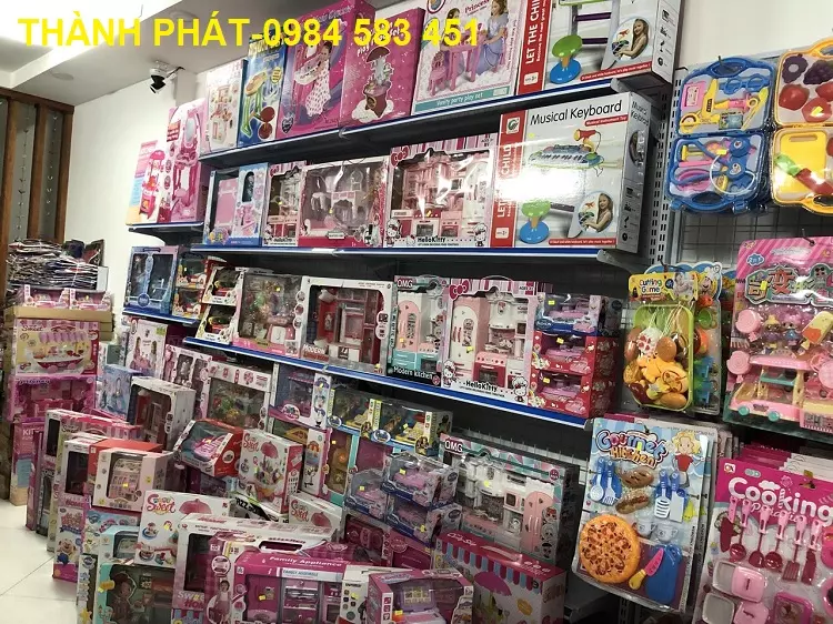Giá kệ trưng bày cửa hàng đồ chơi
