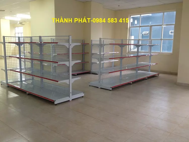 Mẫu kệ để hàng cao 1.5m