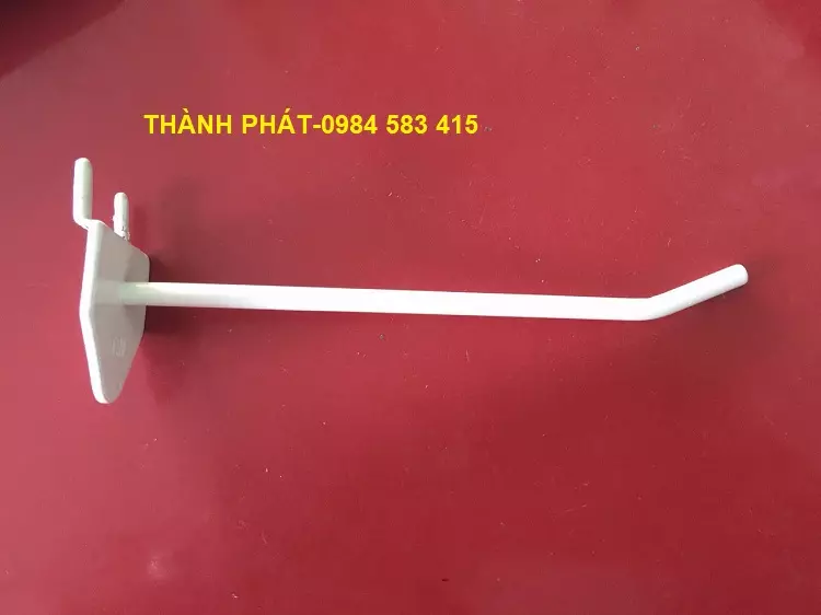 Móc treo hàng trưng bày