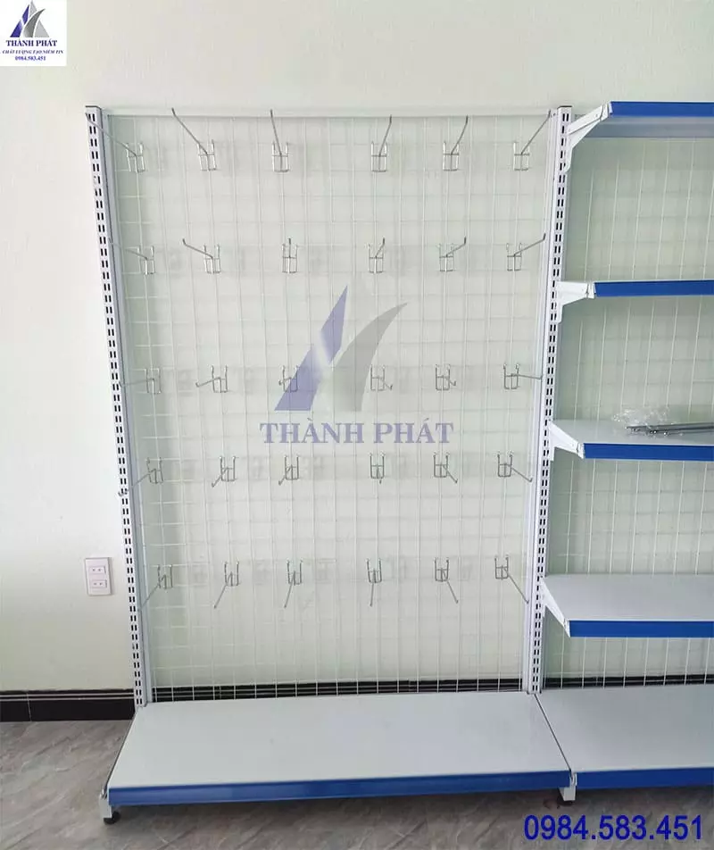 giá kệ trưng bày tại kon tum