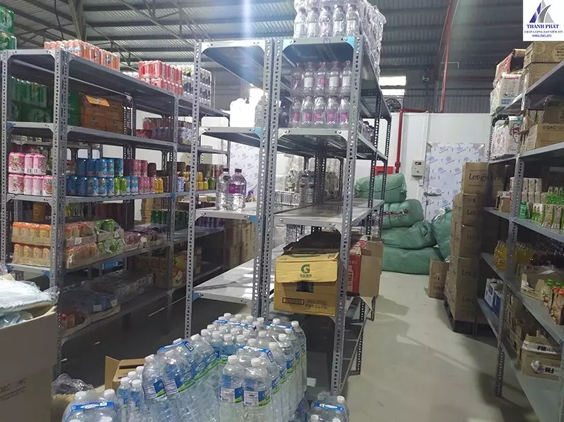 Ưu nhược điểm kệ sắt V lỗ thanh lý