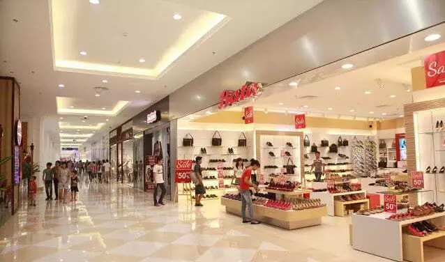 Cách Tăng Cường Trải Nghiệm Trực Tuyến Qua Kệ Siêu Thị Bằng Công Nghệ Đèn Led