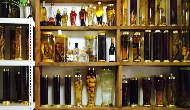 TOP 20+ Mẫu Kệ rượu bằng sắt đẹp, thông dụng, giá rẻ tại Thành Phát