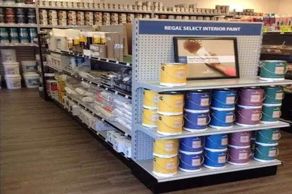 Kệ trưng bày sơn nước là gì?