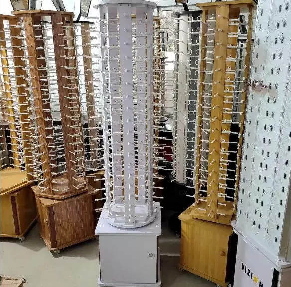 TOP 20+ mẫu kệ trưng bày mắt kính đẹp, sang trọng, đẳng cấp nhất