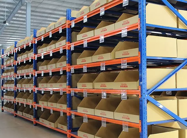 5 bước sắp xếp kho hàng quần áo khoa học, dễ quản lý nhất