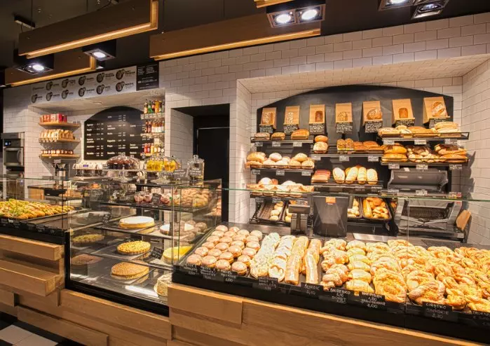 Vai trò của kệ bánh ngọt không thể bỏ qua